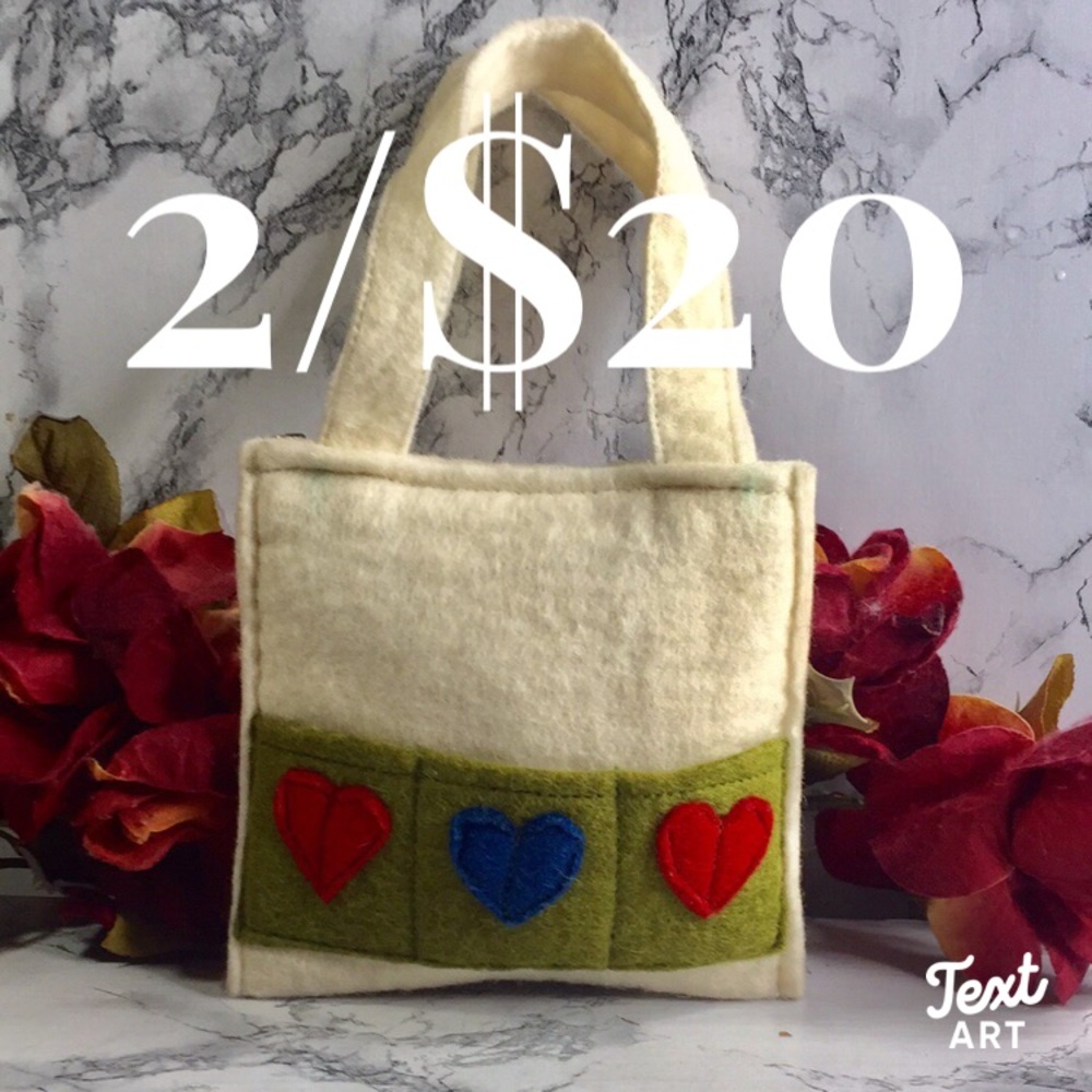 Cream Felt Mini Heart Tote